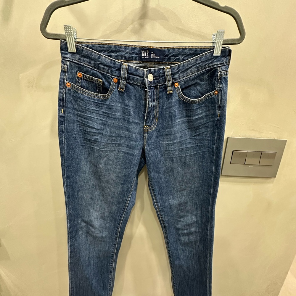 Gap Boyfriend jean size 25